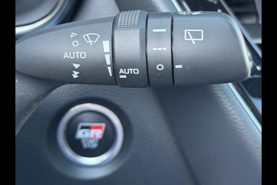 Toyota Corolla Hybrid 140 GR Sport / Bi tone | Schuif-/ kantel dak | Rijklaar!!