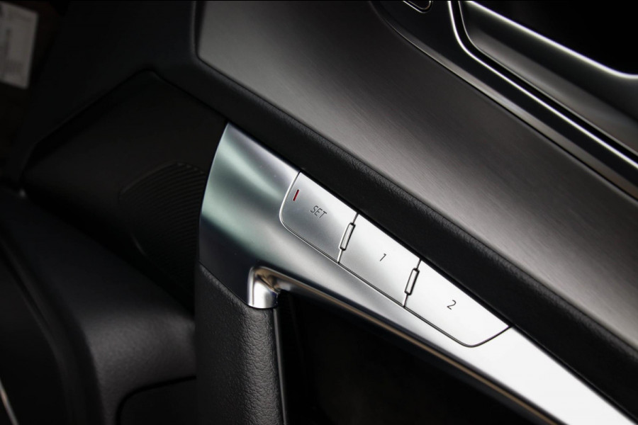 Audi A6 Avant 45 2.0TFSI Quattro S line Edition 245pk Automaat! 1e|Panoramadak|Virtual Cockpit|Leder|HD Matrix LED|Black|Trekhaak
