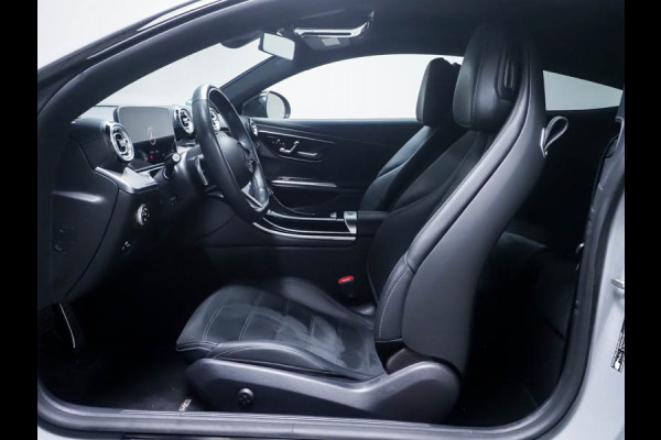 Mercedes-Benz CLE Coupé 300 e AMG Line AMG Premium | Night Pakket | Digital Licht | Memory Voorstoelen | Stuur en Stoelverwarming Inclusief 24 maanden Mercedes-Benz Certified garantie voor Europa.