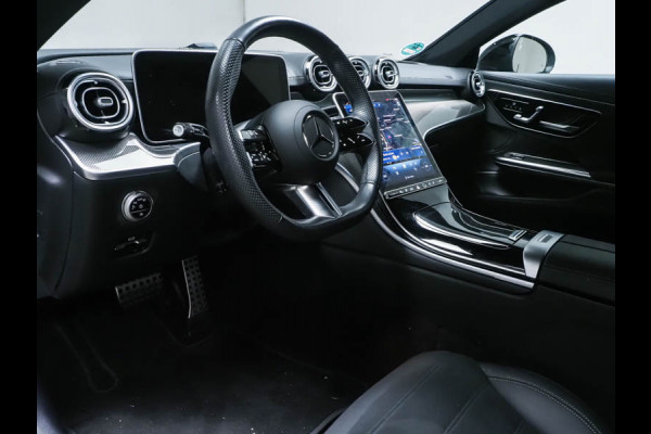 Mercedes-Benz CLE Coupé 300 e AMG Line AMG Premium | Night Pakket | Digital Licht | Memory Voorstoelen | Stuur en Stoelverwarming Inclusief 24 maanden Mercedes-Benz Certified garantie voor Europa.