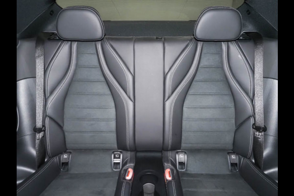 Mercedes-Benz CLE Coupé 300 e AMG Line AMG Premium | Night Pakket | Digital Licht | Memory Voorstoelen | Stuur en Stoelverwarming Inclusief 24 maanden Mercedes-Benz Certified garantie voor Europa.