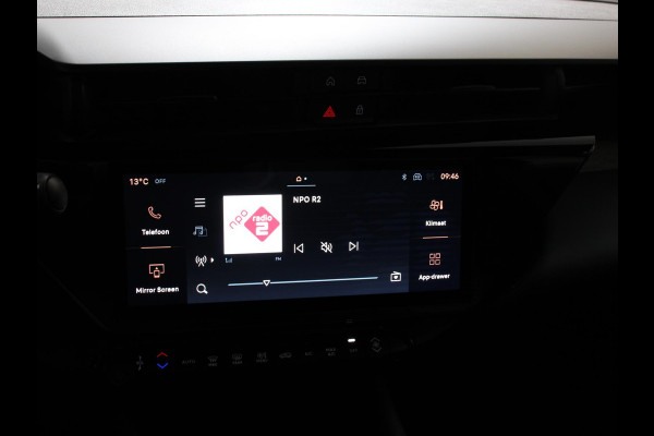 Alfa Romeo junior Elettrica Automaat 156PK DEMO! Adaptieve Cruise Control LMV 18 inch Full Led Matrix Parkeer sensoren Navigatie Apple Carplay / Android auto  Climate Control
