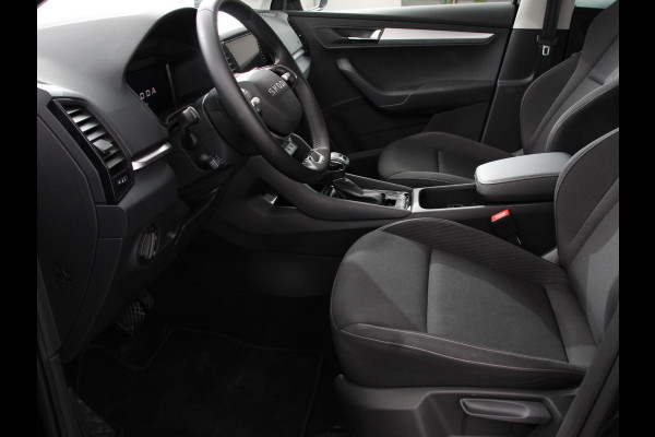 Škoda Karoq 1.5 TSI 150pk DSG ACT Selection DEMO ! Navigatie Apple Carplay/Android Auto Camera Parkeer sensoren Adaptieve Cruise Control Lichtmetalen Velgen Digitale Cockpit