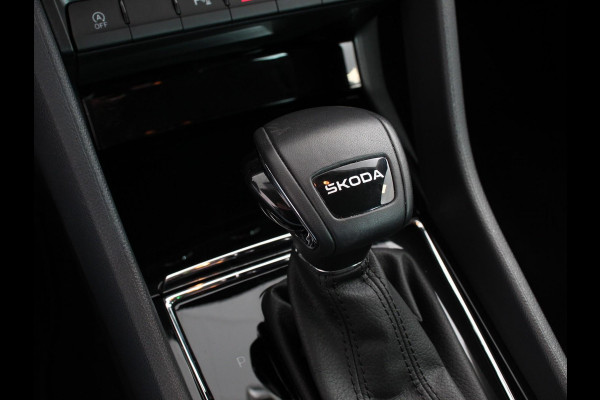 Škoda Karoq 1.5 TSI 150pk DSG ACT Selection DEMO ! Navigatie Apple Carplay/Android Auto Camera Parkeer sensoren Adaptieve Cruise Control Lichtmetalen Velgen Digitale Cockpit