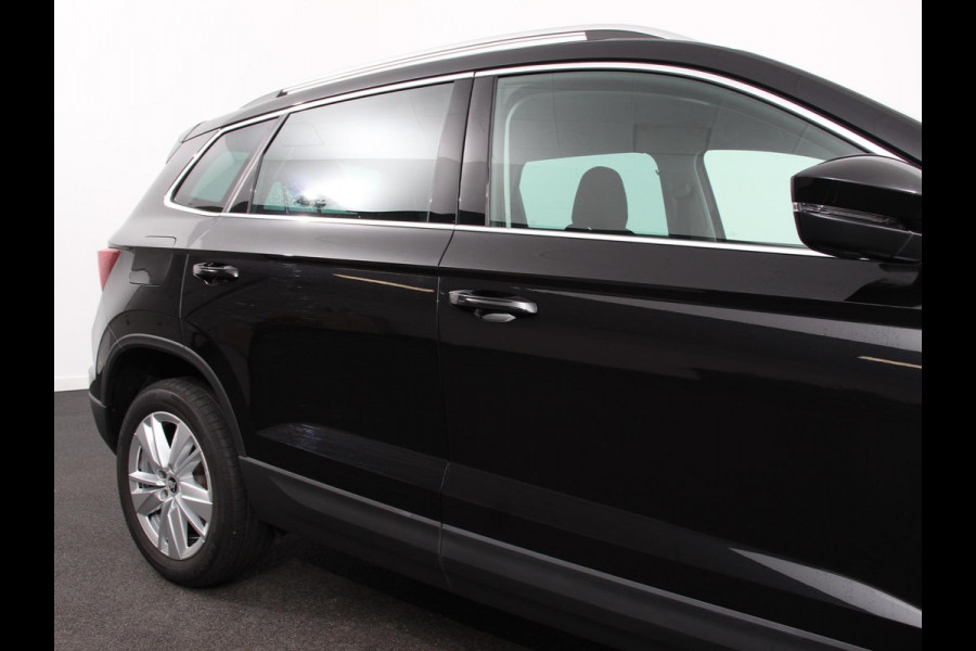 Škoda Karoq 1.5 TSI 150pk DSG ACT Selection DEMO ! Navigatie Apple Carplay/Android Auto Camera Parkeer sensoren Adaptieve Cruise Control Lichtmetalen Velgen Digitale Cockpit