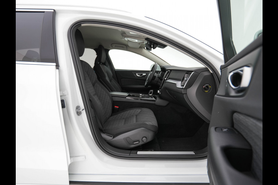 Volvo V60 2.0 T6 Core Bright AWD (Plug-In) {SoH-97%} (INCL-BTW)  Aut. *FULL-LED | DIGI-COCKPIT | CAMERA | HEATED-COMFORTSEATS | KEYLESS | DAB | PRIVACY-GLASS | CARPLAY | NAVI-FULLMAP | TOWBAR | 18''ALU*