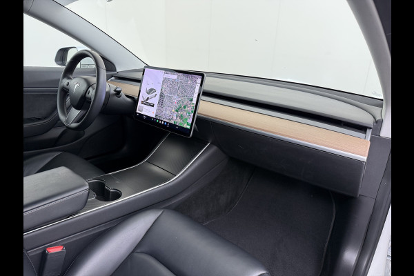 Tesla Model 3 Performance 513PK AWD **FSD** Panoramadak Navi Camera's Leder Stoelverwarming Navi Ecc Adap.Cruise Pdc Led Lmv 20" Google-Maps Elek.Stoelen+Memory Remote App Bediening Premium Audio
