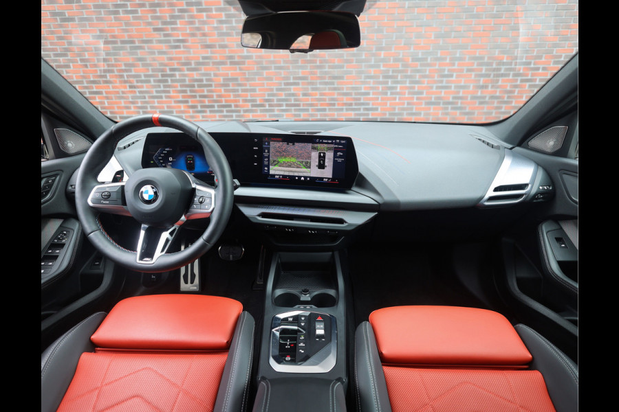 BMW 1-serie M135i xDrive | M Performance - Pano - Harman Kardon