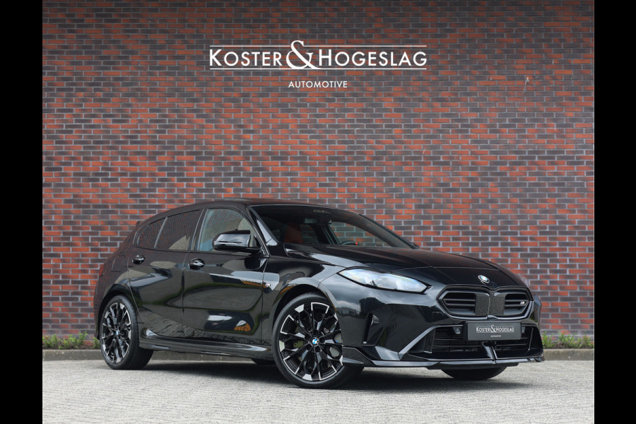 BMW 1-serie M135i xDrive | M Performance - Pano - Harman Kardon