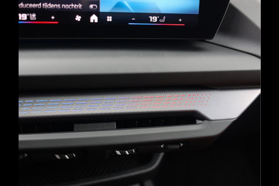 BMW 1-serie M135i xDrive | M Performance - Pano - Harman Kardon