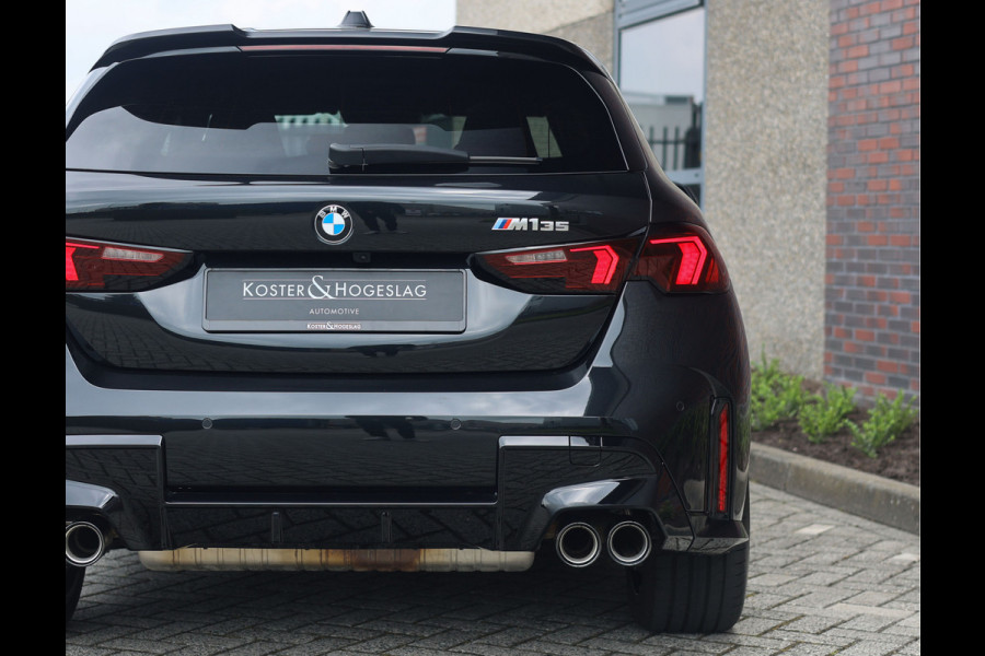 BMW 1-serie M135i xDrive | M Performance - Pano - Harman Kardon