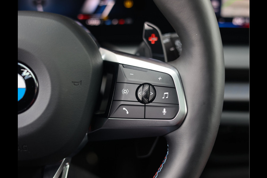 BMW 1-serie M135i xDrive | M Performance - Pano - Harman Kardon