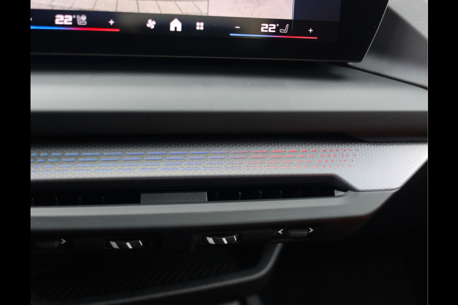 BMW 1-serie M135i xDrive | M Performance - Pano - Harman Kardon