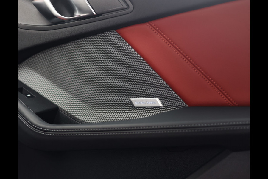 BMW 1-serie M135i xDrive | M Performance - Pano - Harman Kardon