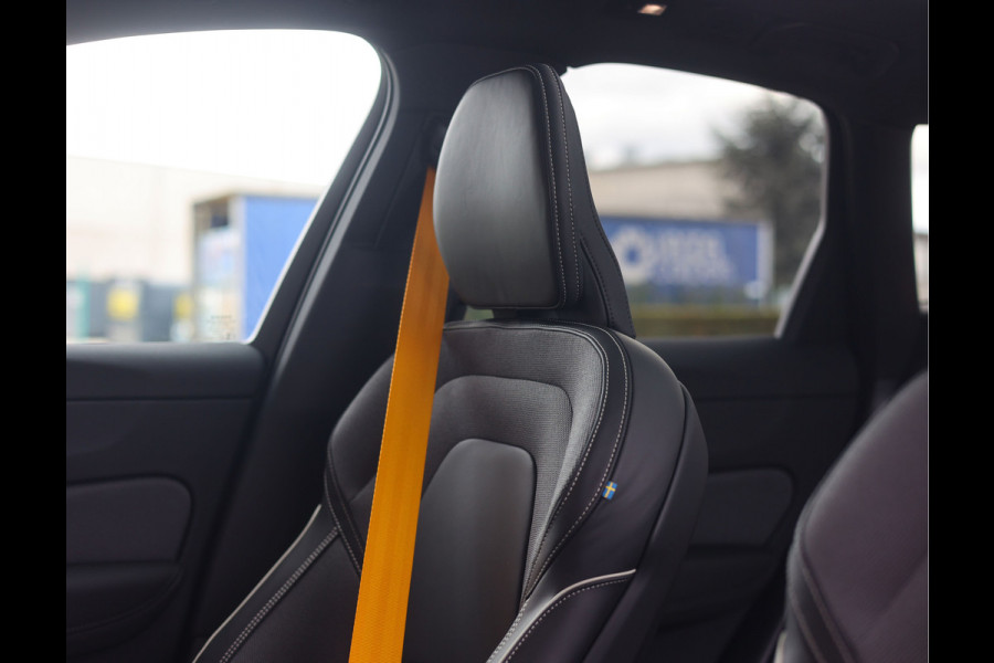 Volvo XC60 T8 AWD Polestar Engineered | Pano - Trekhaak - Bowers&Wilkins