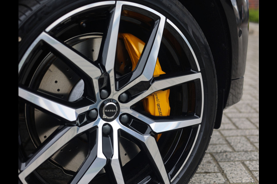 Volvo XC60 T8 AWD Polestar Engineered | Pano - Trekhaak - Bowers&Wilkins