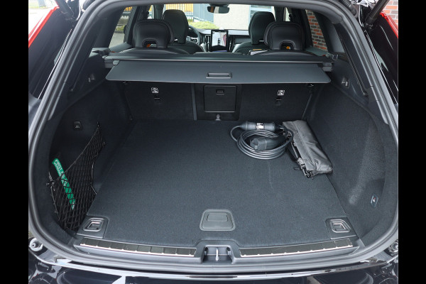 Volvo XC60 T8 AWD Polestar Engineered | Pano - Trekhaak - Bowers&Wilkins