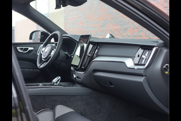 Volvo XC60 T8 AWD Polestar Engineered | Pano - Trekhaak - Bowers&Wilkins