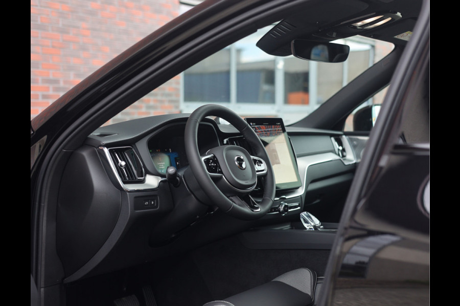 Volvo XC60 T8 AWD Polestar Engineered | Pano - Trekhaak - Bowers&Wilkins