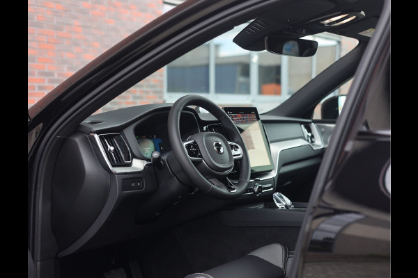 Volvo XC60 T8 AWD Polestar Engineered | Pano - Trekhaak - Bowers&Wilkins