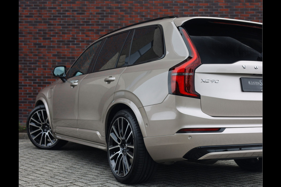 Volvo XC90 T8 AWD Ultra Dark | Pano - Trekhaak - Luchtvering