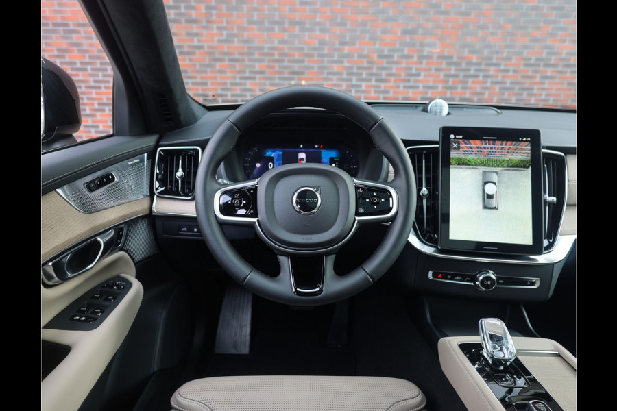 Volvo XC90 T8 AWD Ultra Dark | Pano - Trekhaak - Luchtvering