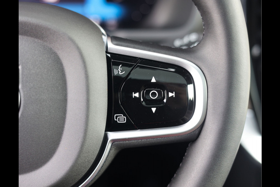 Volvo XC90 T8 AWD Ultra Dark | Pano - Trekhaak - Luchtvering