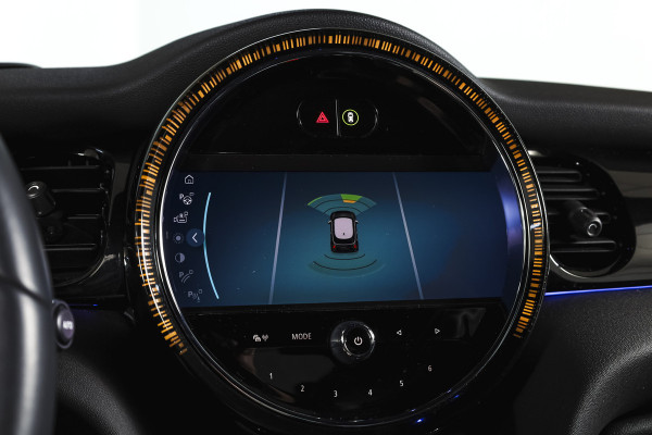MINI 3-deurs 2.0 Cooper S | S/K-Panodak | Dig. Cockpit | Stoelverw. | PDC | Camera | NAV + App. Connect | ECC | Harman Kardon | LM 18" |