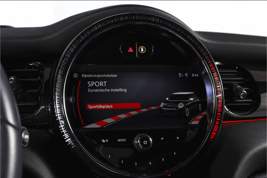MINI 3-deurs 2.0 Cooper S | S/K-Panodak | Dig. Cockpit | Stoelverw. | PDC | Camera | NAV + App. Connect | ECC | Harman Kardon | LM 18" |