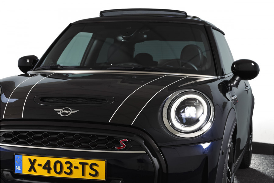 MINI 3-deurs 2.0 Cooper S | S/K-Panodak | Dig. Cockpit | Stoelverw. | PDC | Camera | NAV + App. Connect | ECC | Harman Kardon | LM 18" |