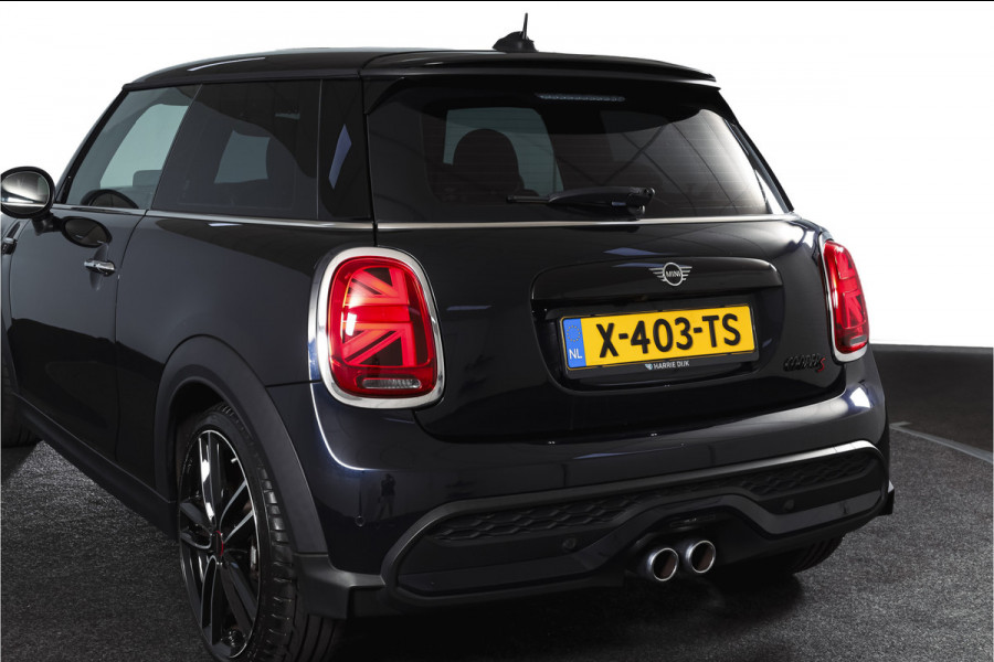 MINI 3-deurs 2.0 Cooper S | S/K-Panodak | Dig. Cockpit | Stoelverw. | PDC | Camera | NAV + App. Connect | ECC | Harman Kardon | LM 18" |