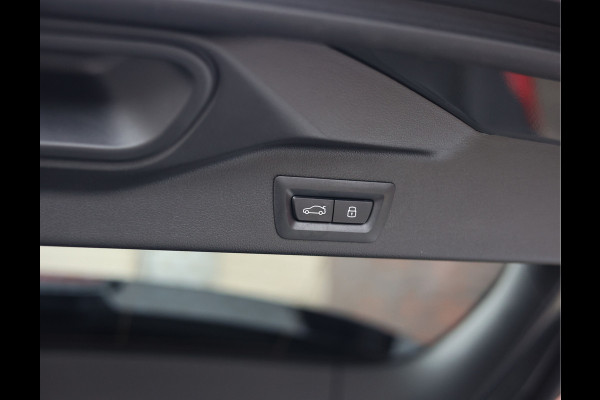 BMW X5 50e xDrive | Skylounge - Trekhaak - HUD