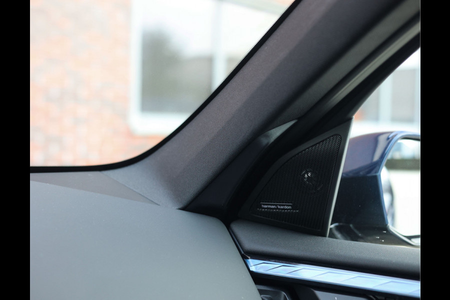 BMW X3 30e xDrive | Pano - Trekhaak - HUD