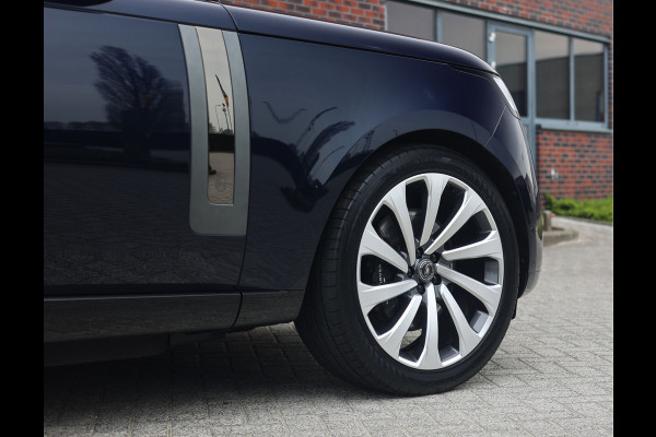 Land Rover Range Rover P550e SV | Pano - Trekhaak - Clearsight - Meridian