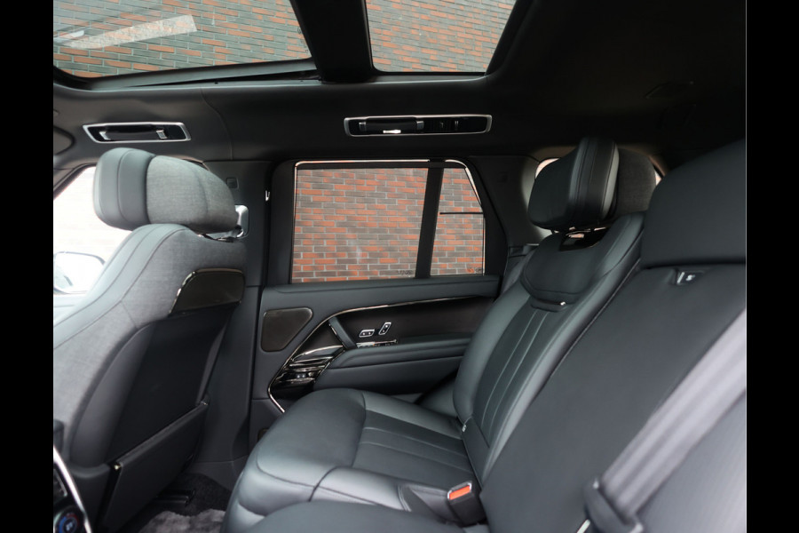 Land Rover Range Rover P550e SV | Pano - Trekhaak - Clearsight - Meridian