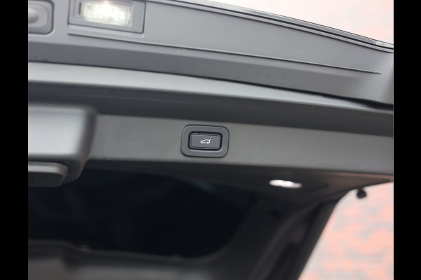 Land Rover Range Rover Sport P440e Dynamic SE | Trekhaak - Pano - Meridian
