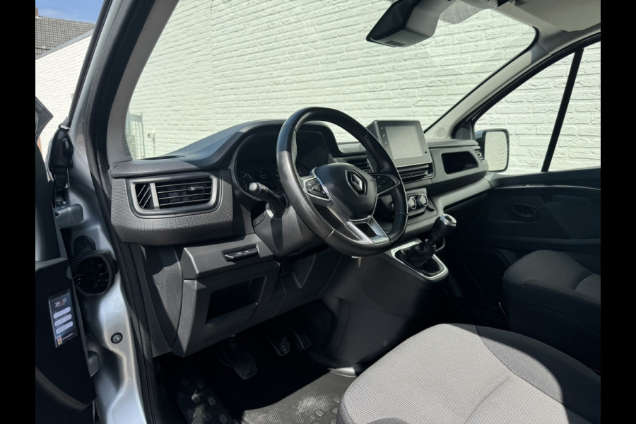 Renault Trafic 2.0 dCi 130 T30 L2H1 Work Edition Dubbele Schuifdeuren Trekhaak Navi Cruise Clima Carplay Betimmering Laadruimte