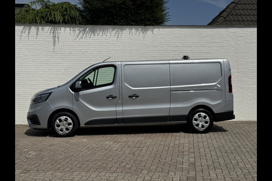 Renault Trafic 2.0 dCi 130 T30 L2H1 Work Edition Dubbele Schuifdeuren Trekhaak Navi Cruise Clima Carplay Betimmering Laadruimte