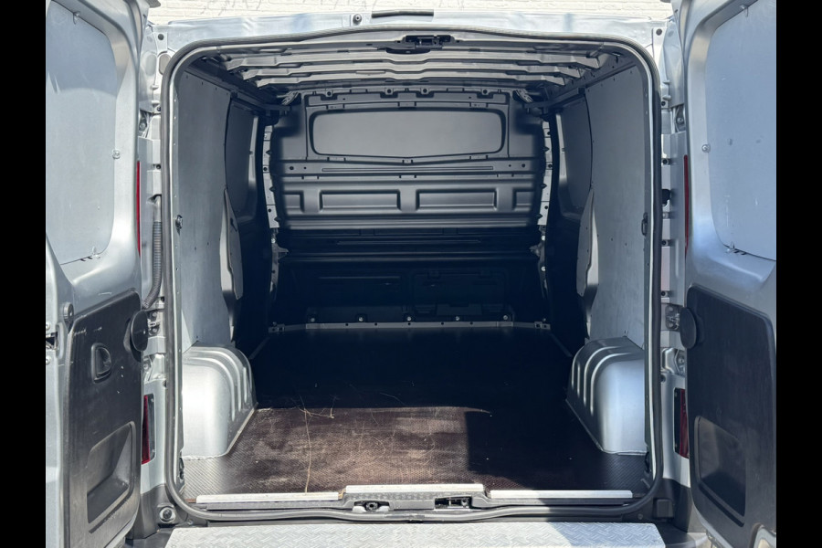 Renault Trafic 2.0 dCi 130 T30 L2H1 Work Edition Dubbele Schuifdeuren Trekhaak Navi Cruise Clima Carplay Betimmering Laadruimte