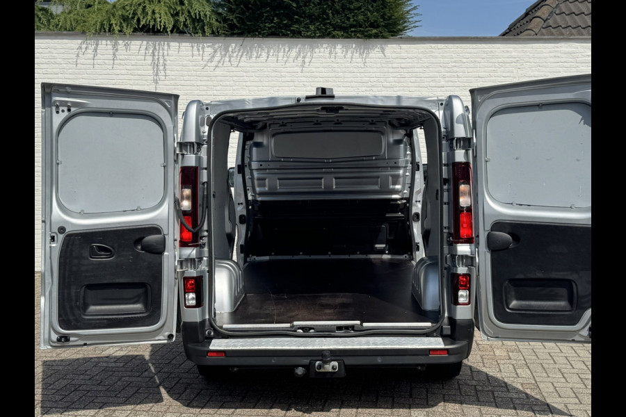 Renault Trafic 2.0 dCi 130 T30 L2H1 Work Edition Dubbele Schuifdeuren Trekhaak Navi Cruise Clima Carplay Betimmering Laadruimte