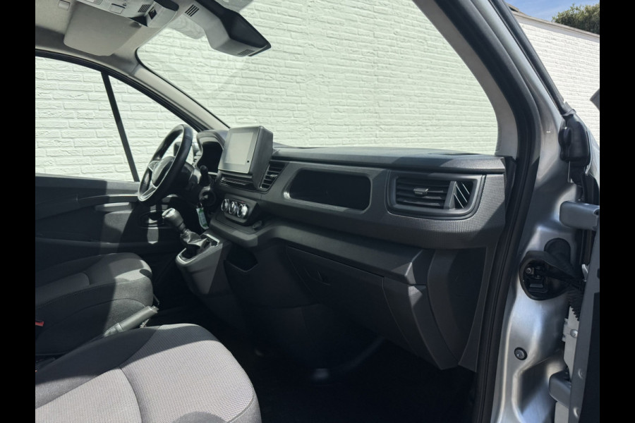 Renault Trafic 2.0 dCi 130 T30 L2H1 Work Edition Dubbele Schuifdeuren Trekhaak Navi Cruise Clima Carplay Betimmering Laadruimte