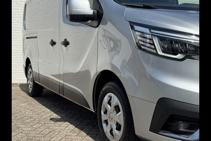 Renault Trafic 2.0 dCi 130 T30 L2H1 Work Edition Dubbele Schuifdeuren Trekhaak Navi Cruise Clima Carplay Betimmering Laadruimte