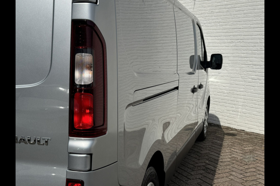 Renault Trafic 2.0 dCi 130 T30 L2H1 Work Edition Dubbele Schuifdeuren Trekhaak Navi Cruise Clima Carplay Betimmering Laadruimte