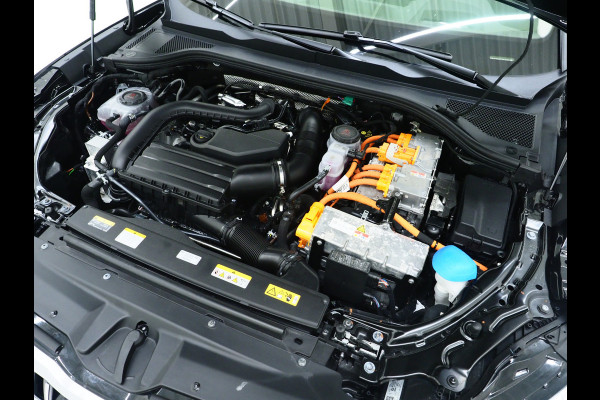 Škoda Superb Combi 1.5 TSI PHEV Laurin & Klement | Leder | Massage | HUD | Canton | Camera | Sfeerlicht | Memory | Keyless
