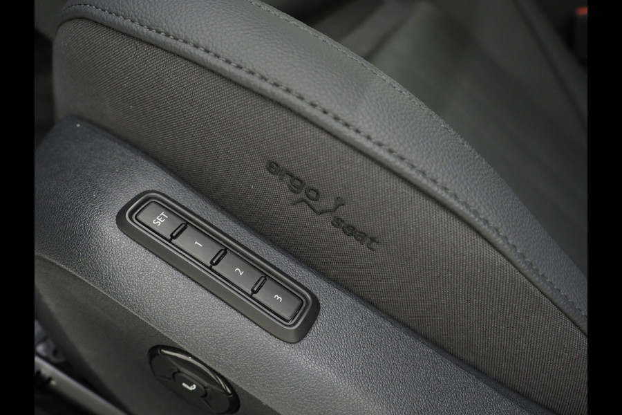 Škoda Superb Combi 1.5 TSI PHEV Laurin & Klement | Leder | Massage | HUD | Canton | Camera | Sfeerlicht | Memory | Keyless