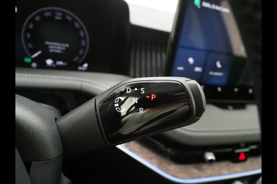 Škoda Superb Combi 1.5 TSI PHEV Laurin & Klement | Leder | Massage | HUD | Canton | Camera | Sfeerlicht | Memory | Keyless
