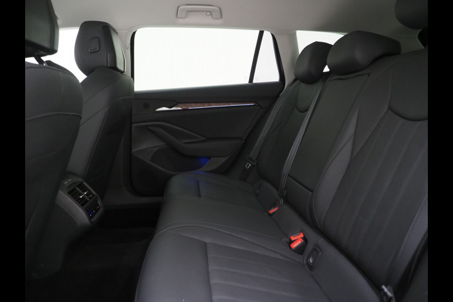 Škoda Superb Combi 1.5 TSI PHEV Laurin & Klement | Leder | Massage | HUD | Canton | Camera | Sfeerlicht | Memory | Keyless