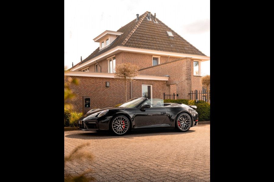 Porsche 911 3.0 Carrera 4 S 450 PK SportDesign Burmester 360 Camera Chrono Matrix LED 21''