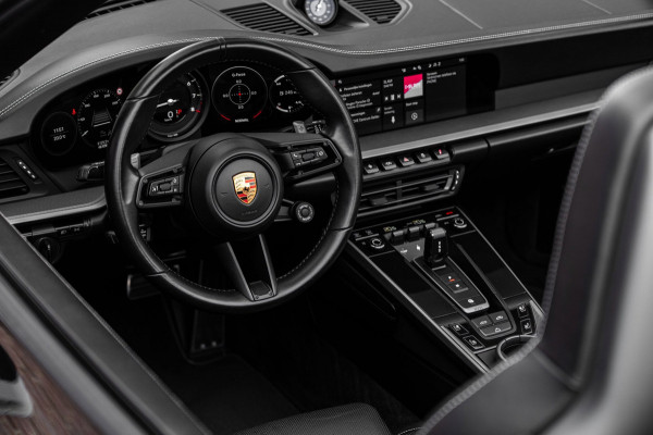 Porsche 911 3.0 Carrera 4 S 450 PK SportDesign Burmester 360 Camera Chrono Matrix LED 21''