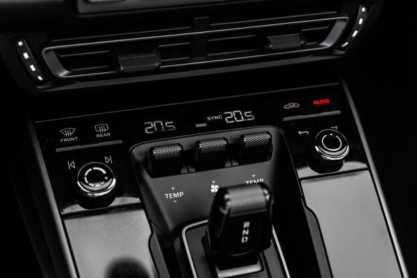 Porsche 911 3.0 Carrera 4 S 450 PK SportDesign Burmester 360 Camera Chrono Matrix LED 21''